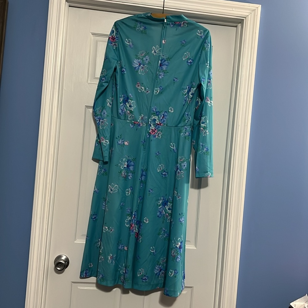 Vintage 80s Montgomery Ward blue floral v-neck dress - Picture 9 of 9